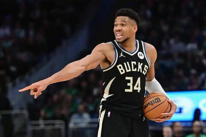 NBA东部首轮雄鹿惨败，APHOOPS模拟快船6换1交易字母哥改写格局