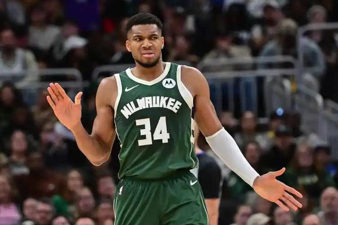 NBA东部首轮雄鹿惨败，APHOOPS模拟快船6换1交易字母哥改写格局