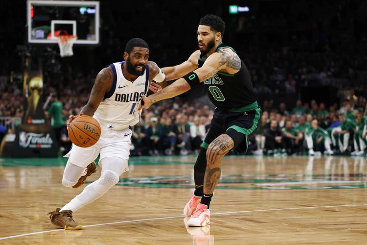 前NBA球员路易斯·威廉姆斯大胆将杰伦·格林与科比·布莱恩特比较
