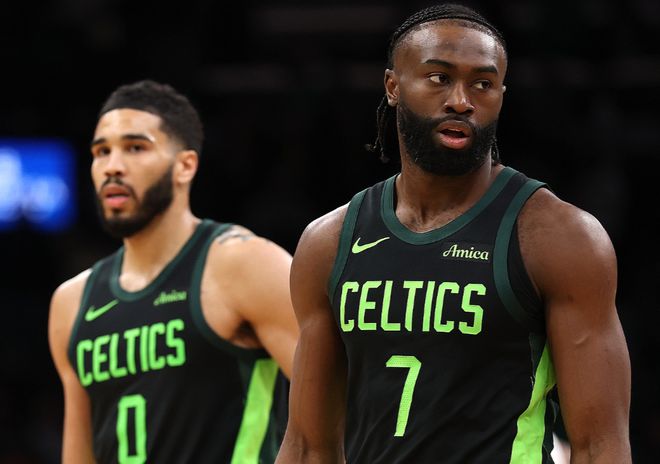 NBA 季后赛凯尔特人主场迎战尼克斯，狂扔 60 分却遭逆转获耻辱战