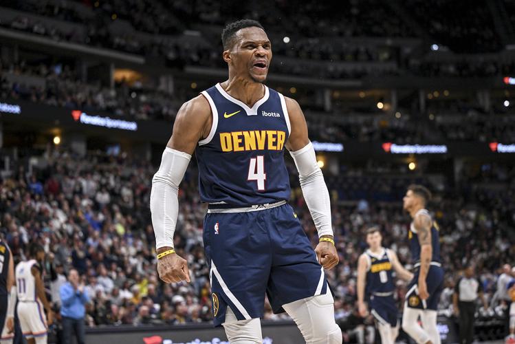 NBA 季后赛半决赛 G1：掘金 121-119 逆转雷霆，大比分 1-0 领先