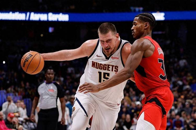 NBA季后赛西部半决赛G1：雷霆与掘金激战，局势跌宕起伏