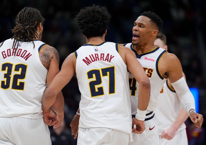 今年NBA 3支超级豪强次轮翻车，雷霆主场领先却因战术失误被绝杀