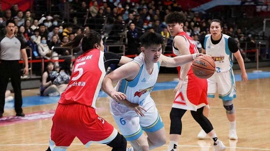 北京首钢时隔十年重返总决赛，外援受诟病仍蜕变强队