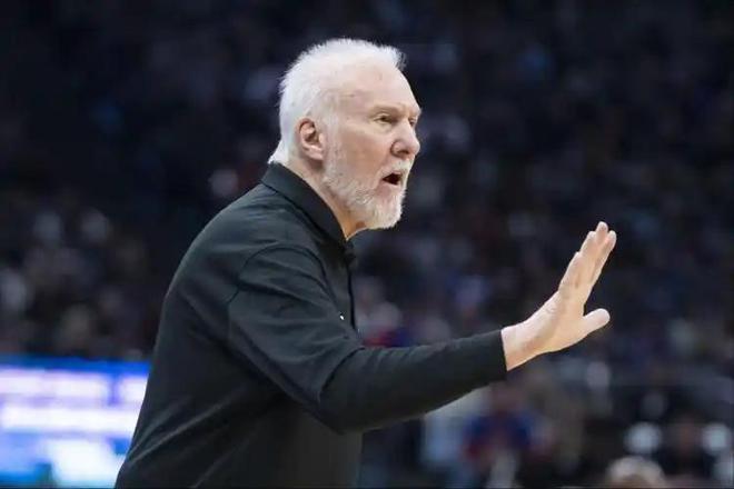 24-25赛季NBA季后赛激战中，波波维奇卸任引杨毅力挺为最伟大教练