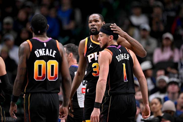 NBA 季后赛 G1：勇士客场胜森林狼，四人表现出色成关键