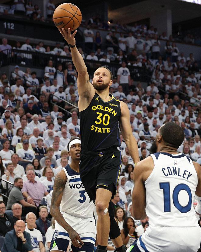 NBA 季后赛勇士 VS 森林狼半决赛 G1：精彩对决一触即发