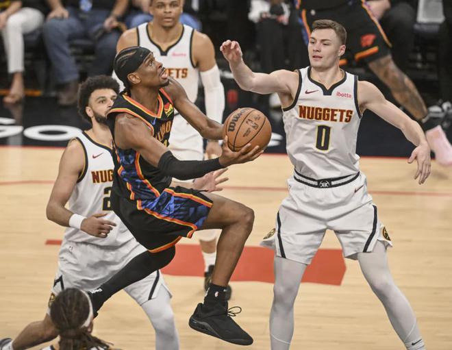 NBA季后赛激战正酣，雷霆主场迎战掘金，凯尔特人深陷困境