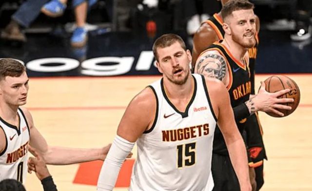NBA 季后赛东西部剧本不同，湖人防守暴露大问题引热议