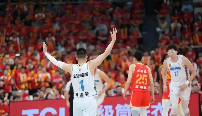CBA 季后赛首轮 G1 广厦男篮主场失利，胡金秋发声三点原因剖析