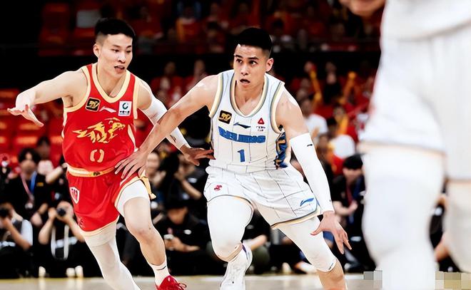 CBA 季后赛首轮 G1 广厦男篮主场失利，胡金秋发声三点原因剖析