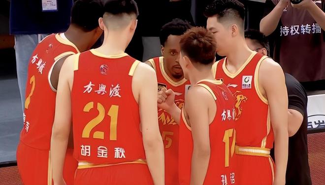 CBA 季后赛首轮 G1 广厦男篮主场失利，胡金秋发声三点原因剖析