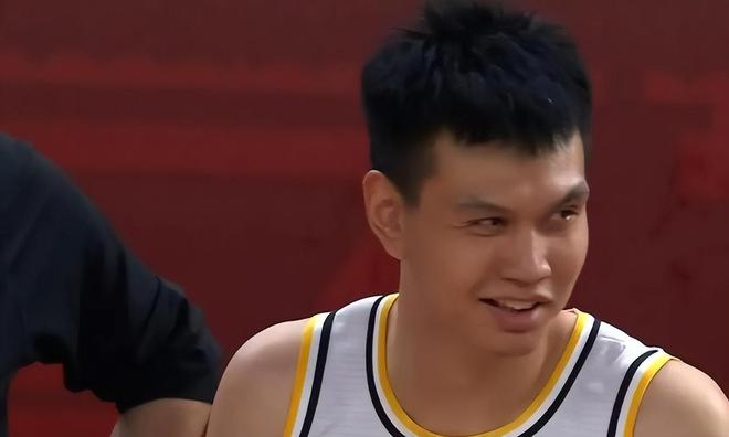 CBA 季后赛首轮 G1 广厦男篮主场失利，胡金秋发声三点原因剖析