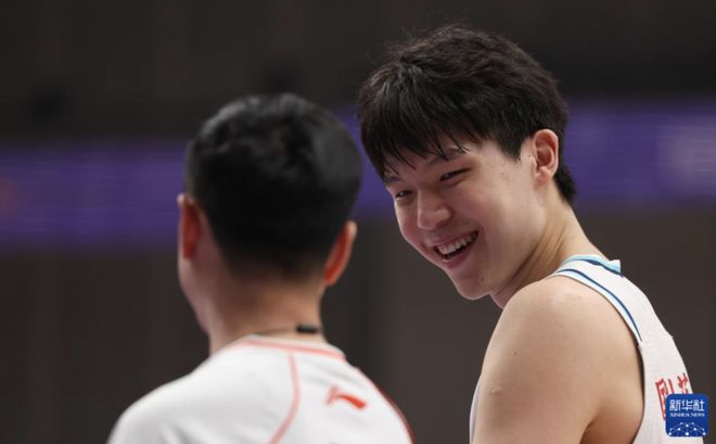 不满20岁的杨瀚森赴美特训冲击NBA选秀，参选意义重大