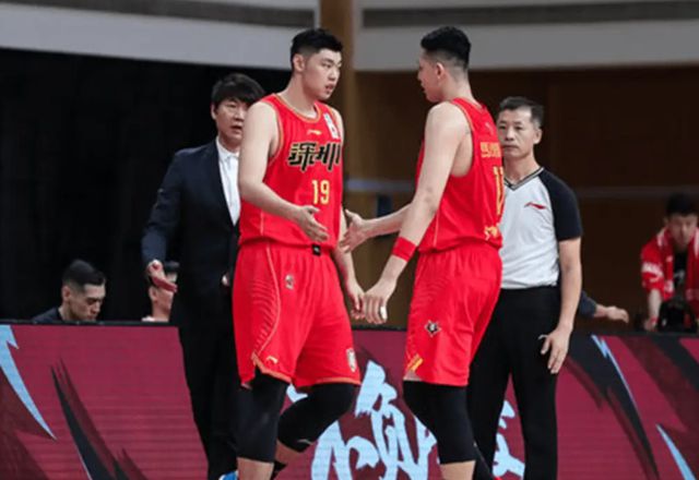 山东男篮赛季高开低走，球员动态及各队情况全解析