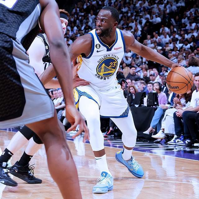 NBA 季后赛勇士胜森林狼，库里受伤或致缺席多场比赛