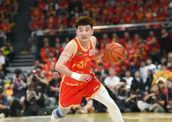 CBA总决赛G2：广厦103-96胜北京，孙铭徽胡金秋完美表现助力