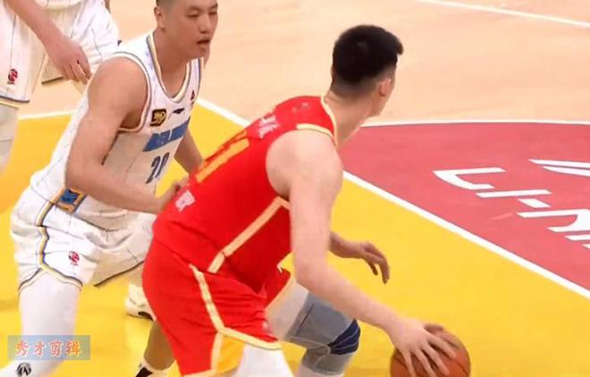 CBA 总决赛 G2：浙江广厦击败北京北汽，胡金秋爆发翟晓川意外