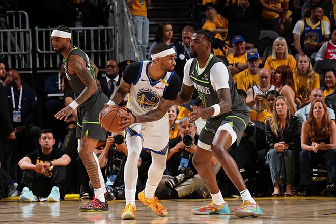 NBA西部半决赛：森林狼两连胜占优，勇士小佩顿表现糟糕