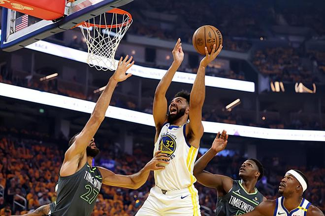 NBA西部半决赛：森林狼两连胜占优，勇士戴维斯表现可圈可点