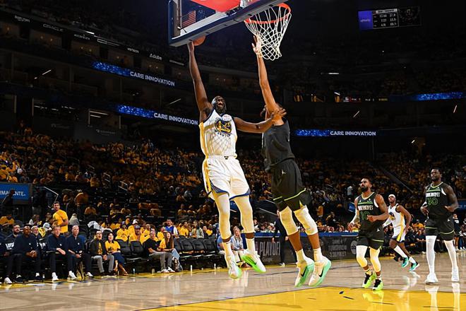 NBA 西部半决赛：森林狼两连胜占优，追梦格林表现糟糕