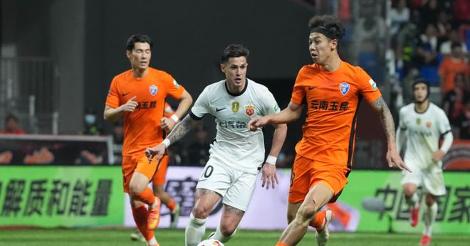 中超第9轮：上海海港3-2险胜云南玉昆，新援爆发维塔尔状态回暖