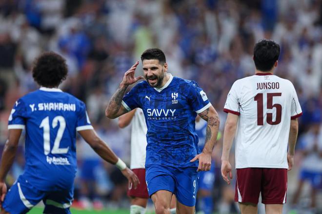 利雅得新月7-0横扫光州FC晋级亚冠半决赛 沙特豪门保持不败战绩