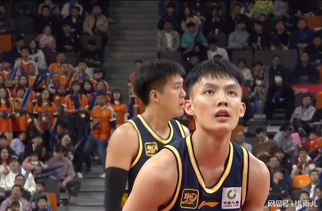 中国U19男篮79-73险胜新西兰国青队，杨溢15+4+6率队热身赛四连胜