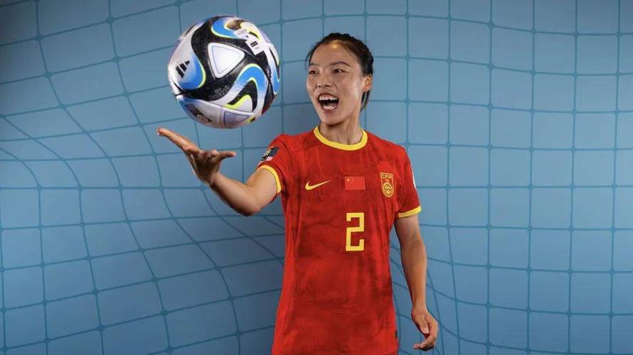 李梦雯留洋女足真实写照：从初来闪光到密集赛程的挑战与成长