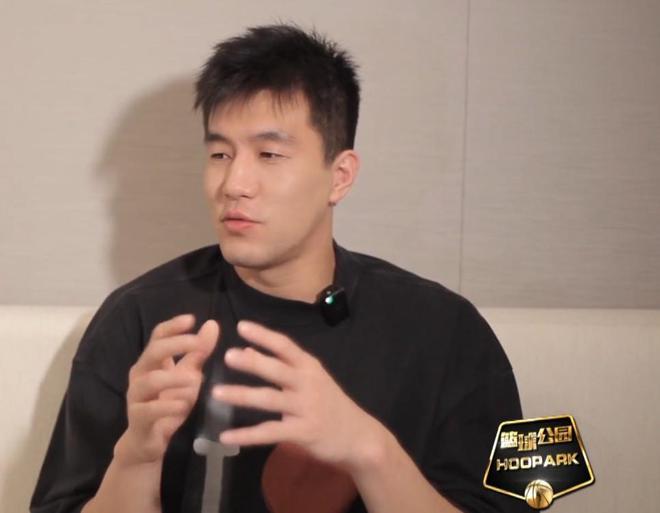 郭艾伦受伤专访：眼睛被捅瞬间绝望，怒斥对手不必要动作