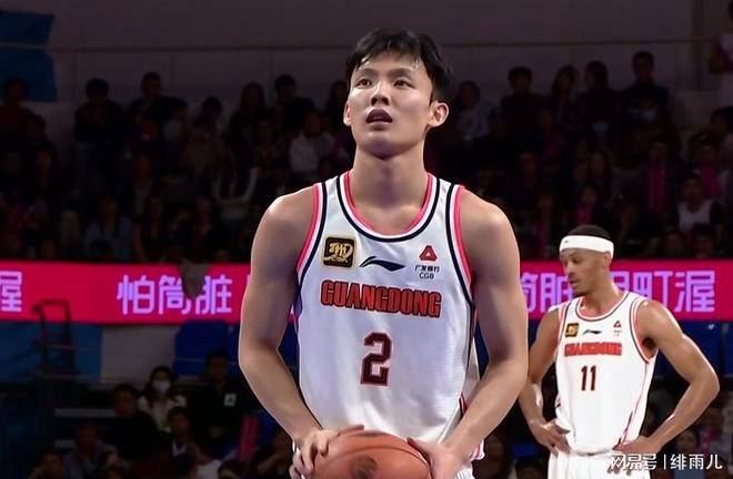 陈国豪21+11助大朗男篮夺冠 球迷呼吁其回归广东男篮