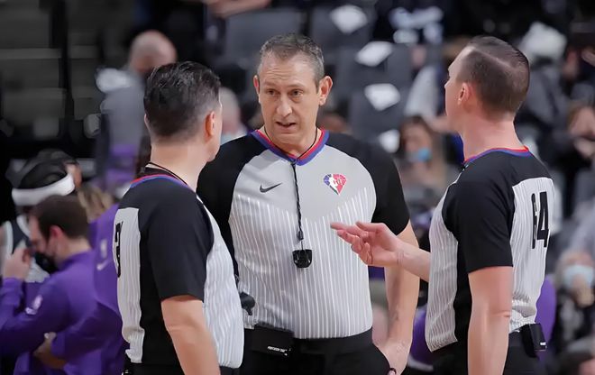 NBA季后赛球星重伤频发：巴特勒莫兰特碰撞成疑，火箭勇士防守对决引关注