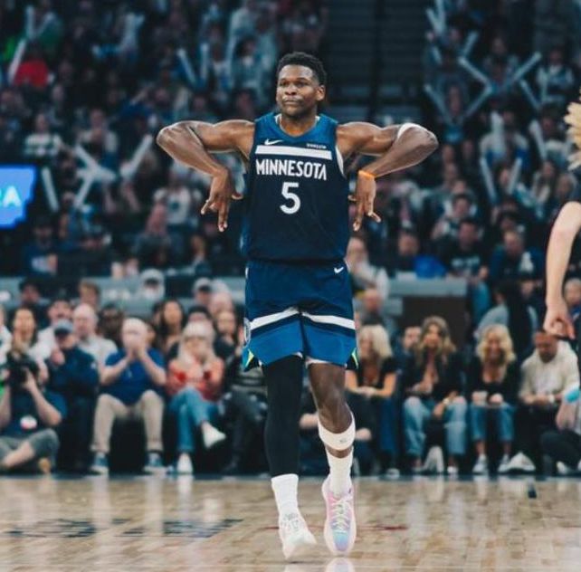 NBA季后赛G3前瞻：森林狼主场迎战湖人，关键一战谁能笑到最后？