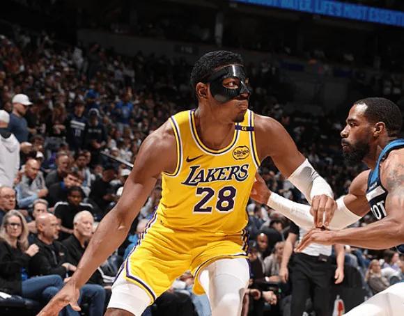 NBA季后赛G3森林狼116-104湖人，詹姆斯38分10板难救主，湖人1-2落后
