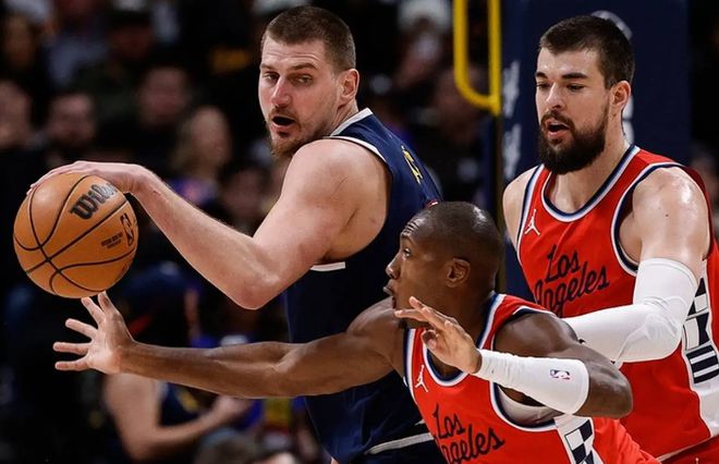 NBA季后赛快船2-1领先掘金 伦纳德哈登状态火热冲击赛点