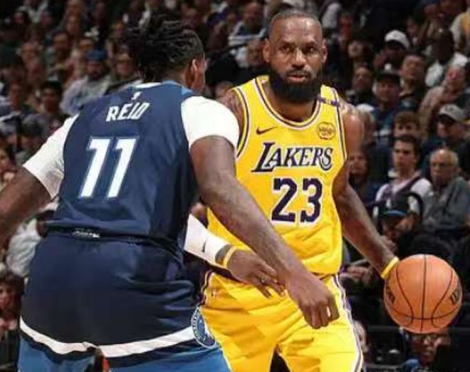 NBA季后赛首轮战况：雷霆最快明日晋级，掘金遇伤病麻烦