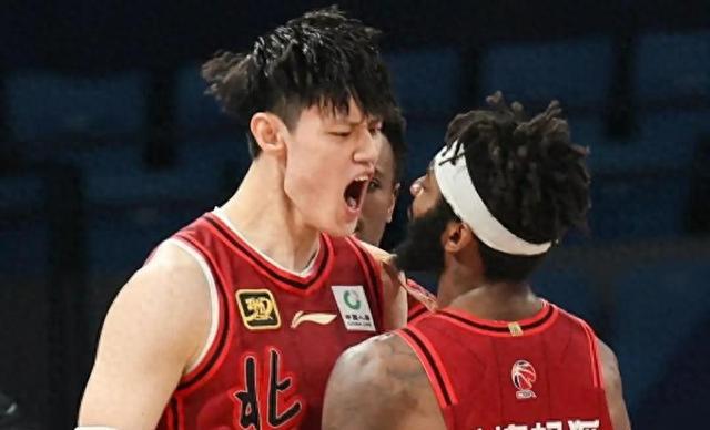 北汽男篮客场挑战山西队CBA半决赛G1，周琦回归能否助球队拿下关键胜利？