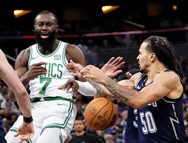 NBA季后赛最新战况：魔术险胜凯尔特人，雄鹿大胜步行者，森林狼击败湖人