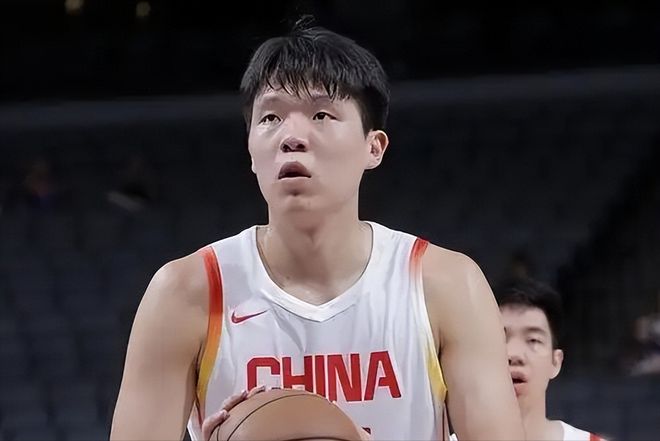 中国内线新星杨瀚森获2025年NBA选秀资格 预测次轮54顺位被步行者选中