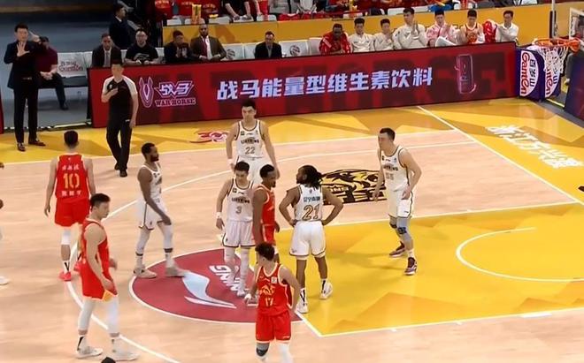 CBA半决赛辽宁队三后卫阵容失效 付豪表现低迷遭球迷狂喷