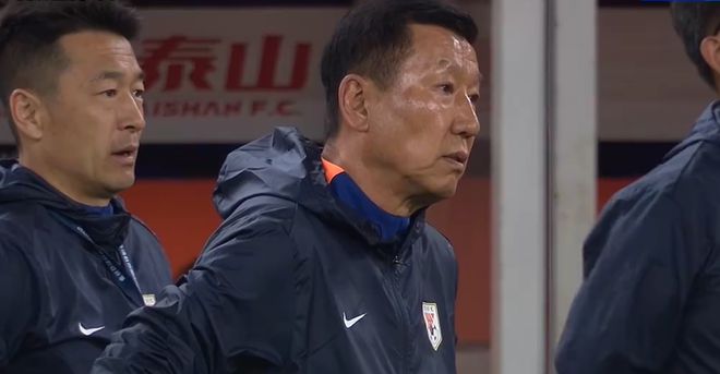 0-1！山东泰山主场不敌上海申花，崔康熙缺兵少将难创奇迹