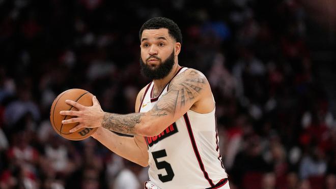 NBA季后赛火箭vs勇士：恩怨对决火花四溅，格林爆发助火箭扳平比分
