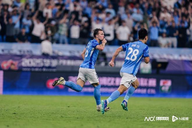 深圳新鹏城1-1大连英博获赛季首平 卡尔采夫扳平比分