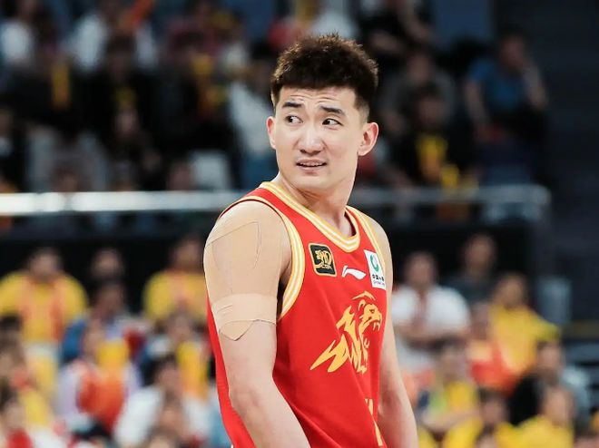 广厦男篮主场大胜辽宁男篮，赵继伟低迷表现成辽篮惨败关键因素