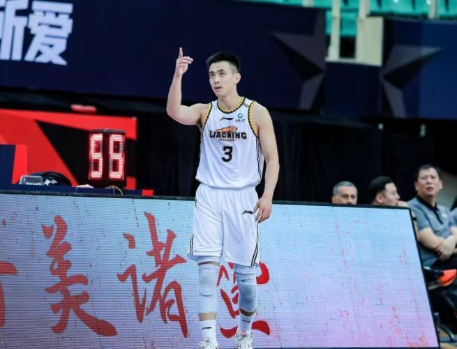 辽宁队CBA半决赛惨败广厦队，进攻乏力防守漏洞成输球主因