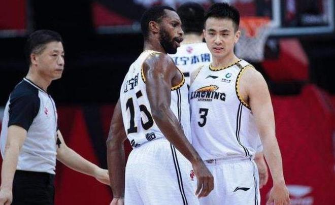 CBA半决赛辽宁惨败广厦：三后卫战术失效内线崩盘 休赛期昏招再被热议