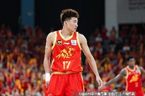 孙铭徽拼命三郎式打法助广厦大胜辽宁 半决赛G1崴脚惊魂引担忧