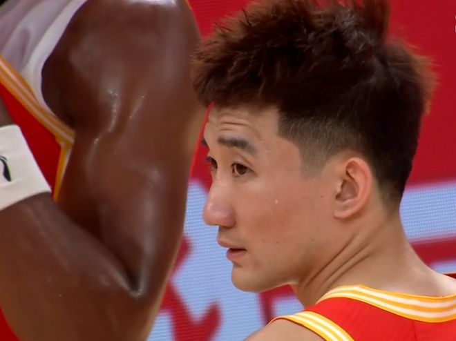 辽宁队爆冷大败广厦队19分，大比分0-1落后，广厦队取得晋级先机