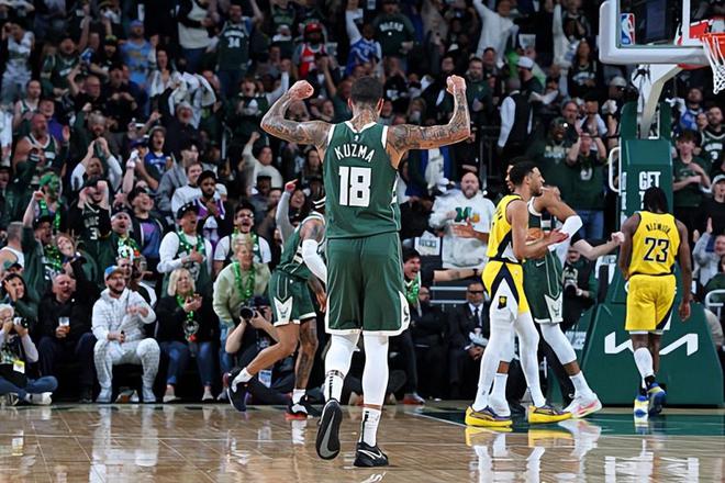 NBA季后赛雄鹿主场反弹胜步行者 库兹马表现平平系列赛悬念仍存