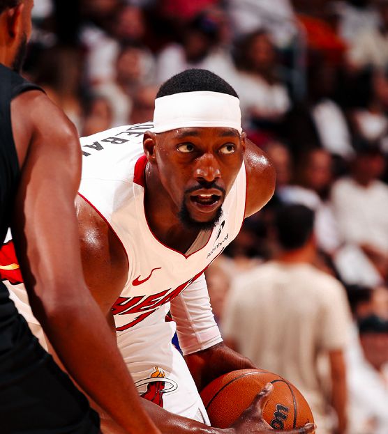 NBA季后赛G3：骑士客场大胜热火40分 3-0领先展现统治力